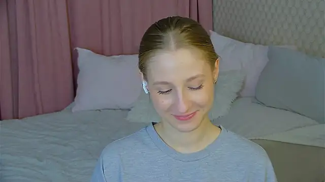 BritneyCruze online show from March 3, 2:59 pm