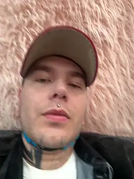 Snapshot of Im_Bryan chatting on March 6, 9:44 pm Im Bryan online show from March 6, 9:44 pm