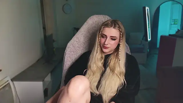 ce leste   online show from January 26, 5:13 pm