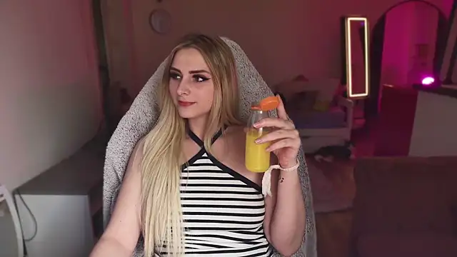 ce leste   online show from February 6, 5:19 pm