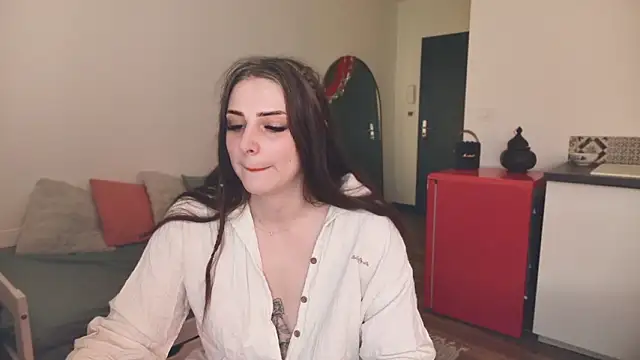 ce leste   online show from February 3, 12:10 pm