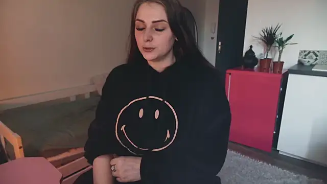 ce leste   online show from March 2, 8:10 am