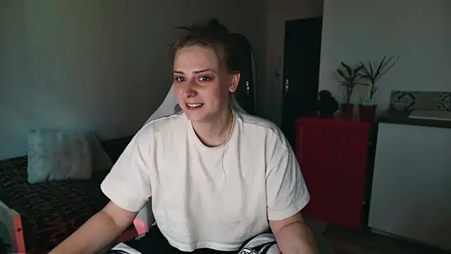 ce leste   online show from May 12, 12:57 pm