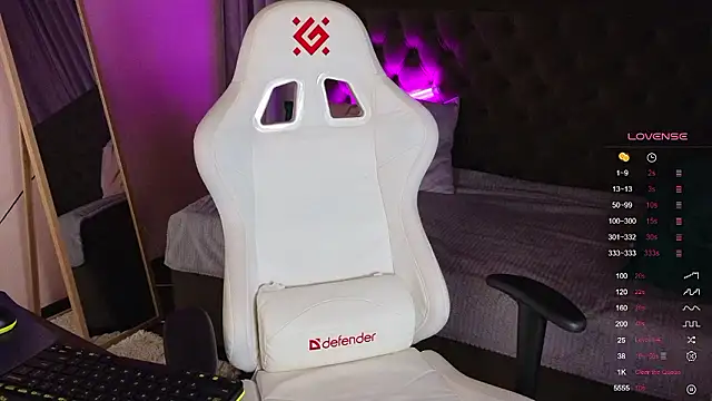 Snapshot of Soo_dreamy chatting on December 7, 1:36 am Soo dreamy online show from December 7, 1:36 am