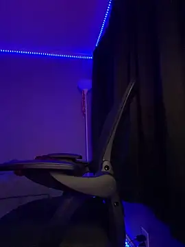 Snapshot of plutomf chatting on September 24, 7:28 pm plutomf online show from September 24, 7:28 pm