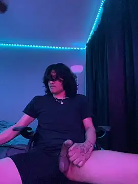 Snapshot of plutomf chatting on October 19, 3:18 am plutomf online show from October 19, 3:18 am