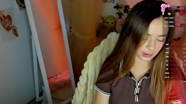 Snapshot of Bella_XO chatting on July 4, 8:42 am Bella XO online show from July 4, 8:42 am