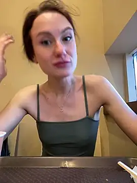 Snapshot of Dina_Tease chatting on December 20, 12:16 pm Dina Tease online show from December 20, 12:16 pm