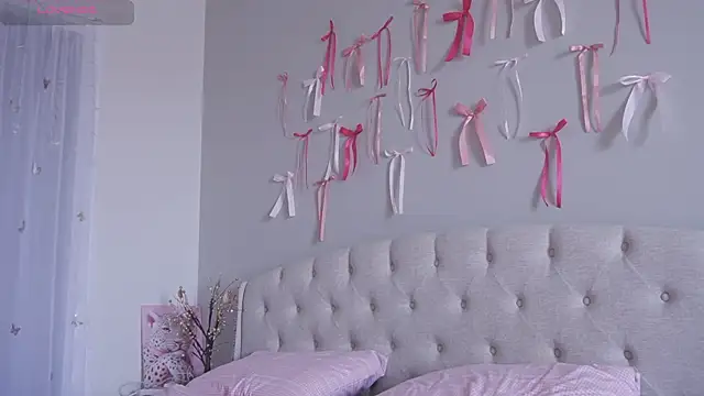 yumisunn online show from February 23, 3:26 am