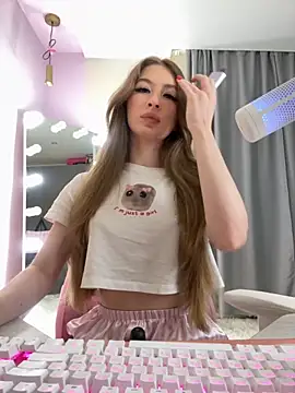 Snapshot of your_girl_next_door chatting on October 8, 3:09 pm your girl next door online show from October 8, 3:09 pm