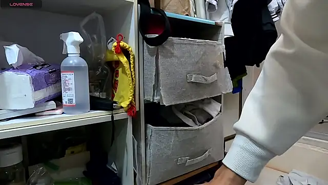 Snapshot of frnk30151 chatting on December 13, 2:38 pm frnk30151 online show from December 13, 2:38 pm