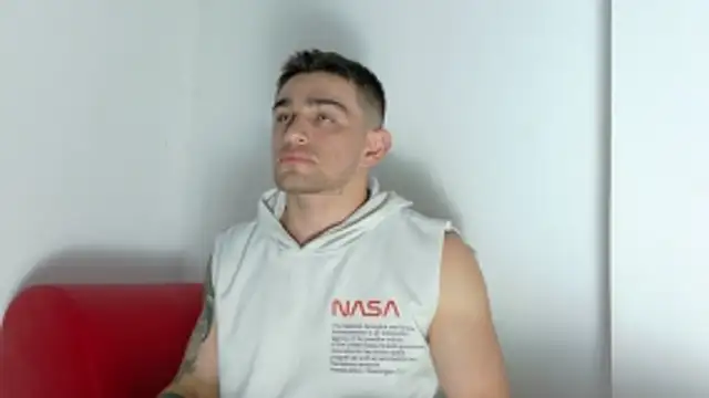 Snapshot of Sexy_Alejandro_ chatting on May 22, 5:03 am Sexy Alejandro online show from May 22, 5:03 am