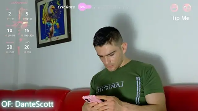 Snapshot of Sexy_Alejandro_ chatting on June 5, 11:38 am Sexy Alejandro online show from June 5, 11:38 am