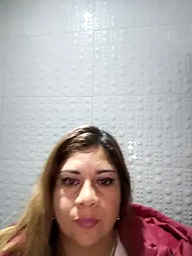 Laura-Hernandez online show from February 15, 12:26 am