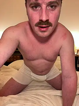 Snapshot of frenchboy9711 chatting on April 9, 6:46 pm frenchboy9711 online show from April 9, 6:46 pm