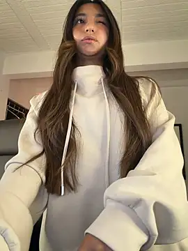 aly golden  online show from April 23, 7:41 am