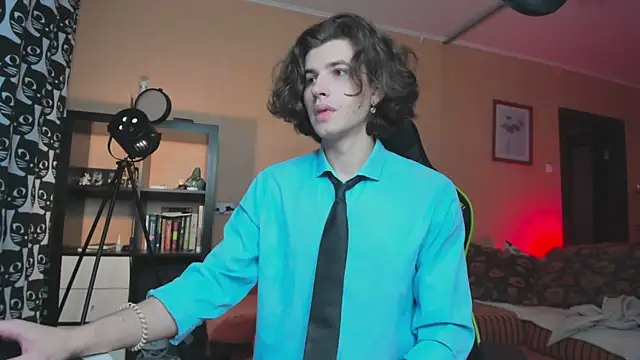 Snapshot of daddyMarty420 chatting on November 2, 7:11 am daddyMarty420 online show from November 2, 7:11 am