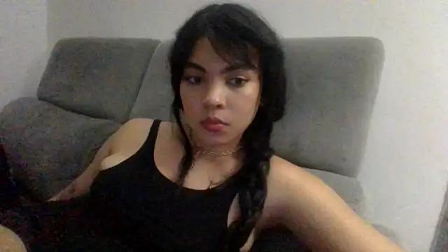 Kiri Cutee online show from December 12, 5:52 am