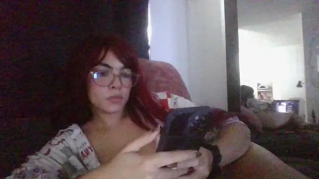 Kiri Cutee online show from March 4, 4:52 pm