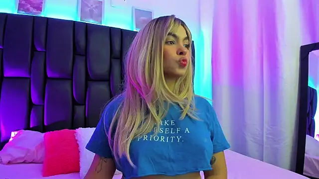 Kiri Cutee online show from March 6, 4:42 am