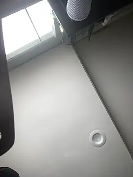 Yann 18 online show from September 13, 7:02 pm