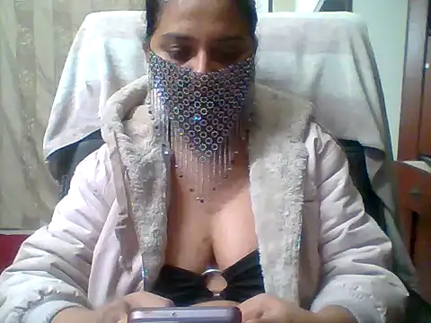 Snapshot of kamayanisingh24 chatting on January 21, 5:41 pm kamayanisingh24 online show from January 21, 5:41 pm