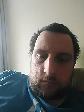 Snapshot of HE-M123 chatting on March 17, 10:38 am HE-M123 online show from March 17, 10:38 am