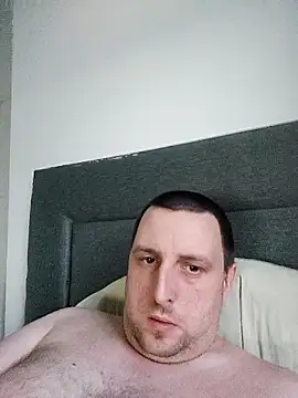 Snapshot of HE-M123 chatting on December 16, 4:12 pm HE-M123 online show from December 16, 4:12 pm