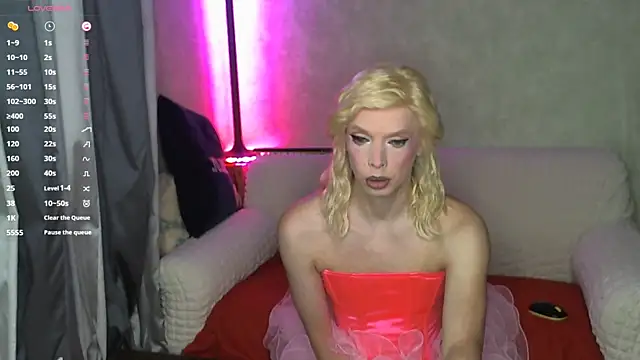 Snapshot of rossi_r chatting on November 16, 7:58 am rossi r online show from November 16, 7:58 am