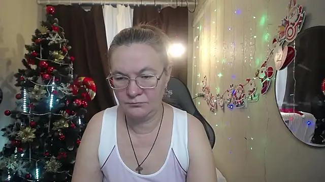 HolyMilfa online show from December 5, 7:27 am