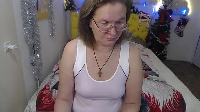 HolyMilfa online show from January 8, 7:55 am