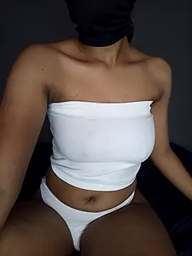 Snapshot of lisa_larry88 chatting on October 24, 5:04 am lisa larry88 online show from October 24, 5:04 am