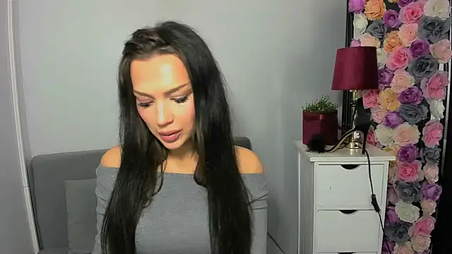 Snapshot of OliviaFantasy chatting on November 29, 10:18 am OliviaFantasy online show from November 29, 10:18 am