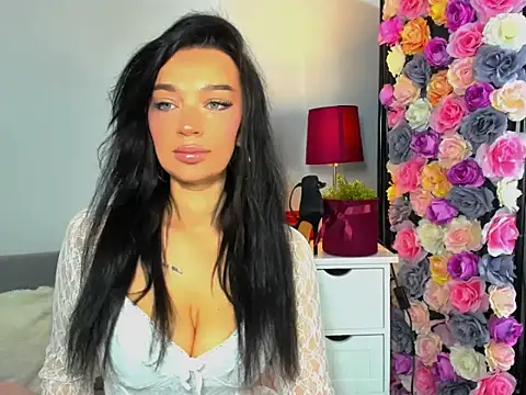 Snapshot of OliviaFantasy chatting on December 17, 7:36 am OliviaFantasy online show from December 17, 7:36 am