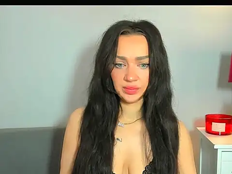 OliviaFantasy online show from February 24, 7:50 am