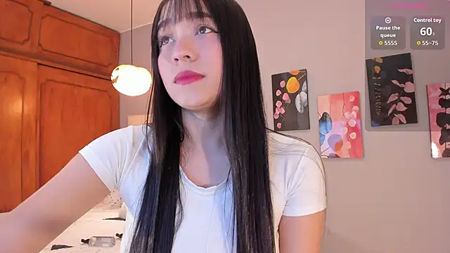 Maia W10 online show from February 9, 12:20 pm