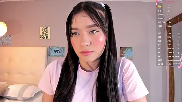 Maia W10 online show from May 6, 12:32 pm