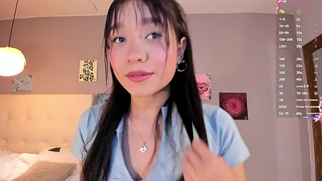 Maia W10 online show from May 30, 12:24 pm