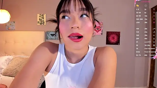 Maia W10 online show from June 1, 12:18 pm