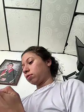 Snapshot of Catalina_Jonex chatting on June 27, 1:28 pm Catalina Jonex online show from June 27, 1:28 pm