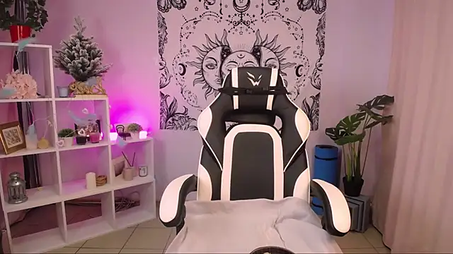 MelissaLovvv online show from February 4, 4:05 am