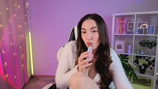 Snapshot of MelissaLovvv chatting on May 19, 3:02 am MelissaLovvv online show from May 19, 3:02 am
