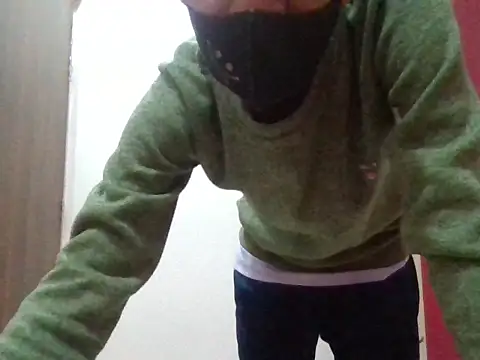 Snapshot of karan_143 chatting on January 11, 12:43 pm karan 143 online show from January 11, 12:43 pm