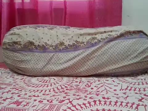 Snapshot of karan_143 chatting on February 6, 7:56 am karan 143 online show from February 6, 7:56 am