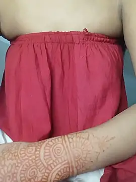 Snapshot of Nadia-2 chatting on December 20, 9:28 pm Nadia-2 online show from December 20, 9:28 pm