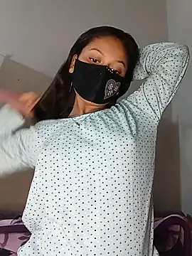 Snapshot of Nadia-2 chatting on December 25, 7:24 pm Nadia-2 online show from December 25, 7:24 pm