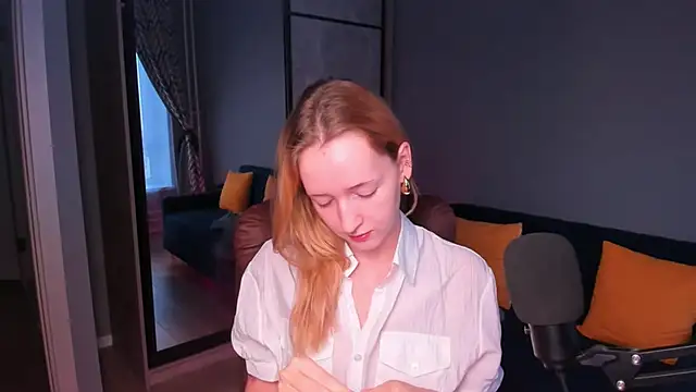 OddlyFamiliar online show from December 16, 12:27 pm