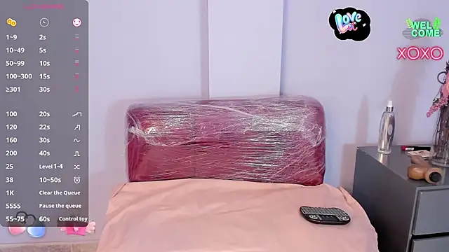 lubigtits online show from July 30, 3:22 pm