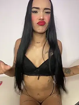 Snapshot of Exotic_girl666 chatting on November 16, 12:49 am Exotic girl666 online show from November 16, 12:49 am