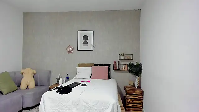 Snapshot of afrodita_martinez chatting on December 3, 7:23 pm afrodita martinez online show from December 3, 7:23 pm